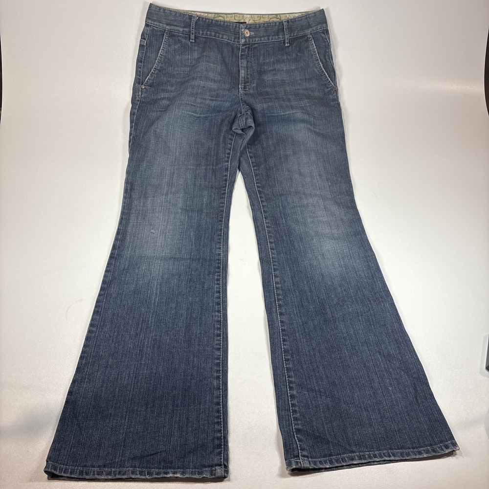 Eli Tahari Tailored Adena Jeans 12 Boot Cut Relaxed Flare Mid Rise Medium Wash